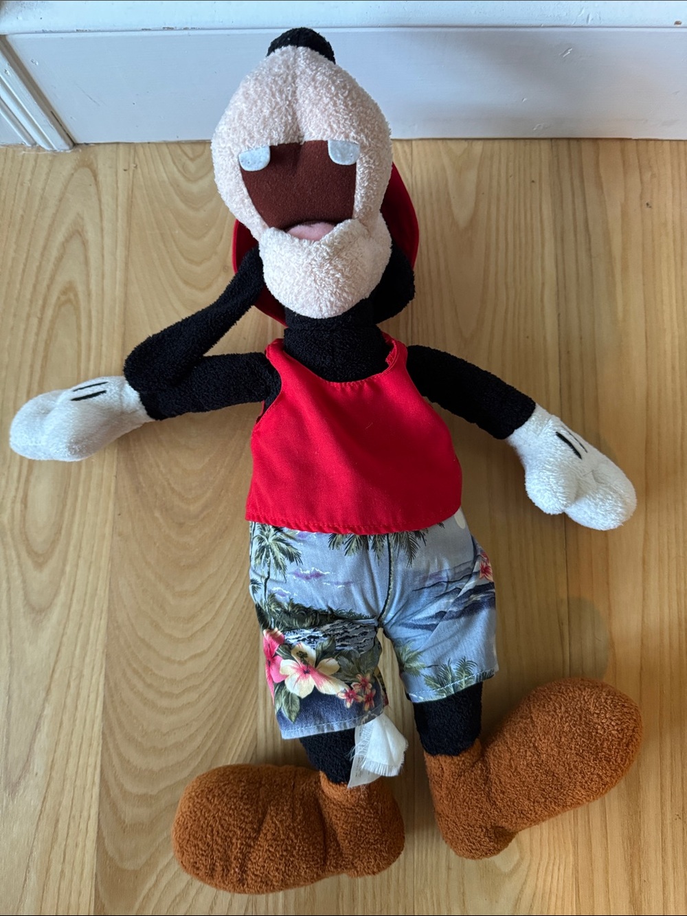 Disney Store Goofy Pool Party Plush 17” Tropical Hawaiian Beach Exclusive - Picture 6 of 9